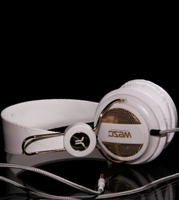 Wesc Headphones Oboe Golden white