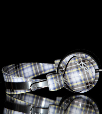 Wesc Headphones Bongo Checke white caro