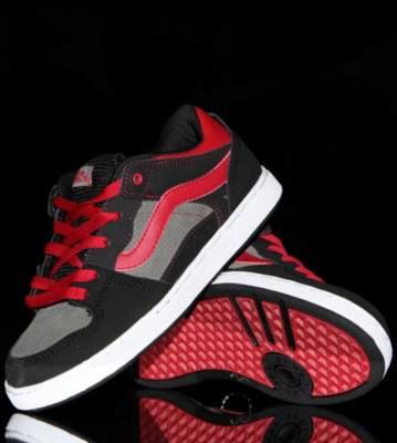 Vans Kids Shoes Baxter black/grey charcoal/red