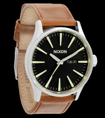 Nixon Watch The Sentry Leather brown black/saddle