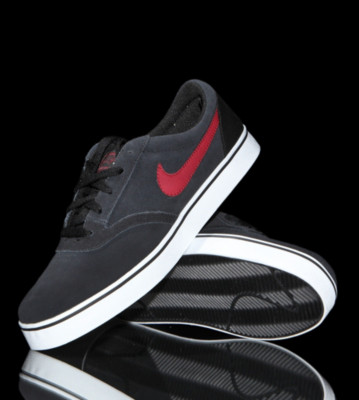 Nike Shoes Vulc Rodriguez black/team red