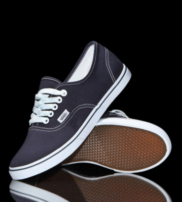Vans W Shoes Authentic LO PRO blue navy/true white