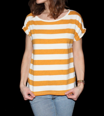 Suit W T-Shirt Bell yellow tinsel stripe
