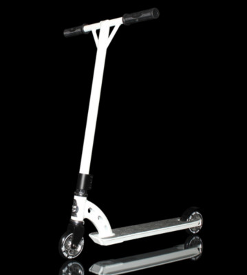 Madd Gear Scooter Team Edition white