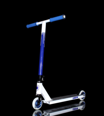 Lucky Scooter Complete Crew blue
